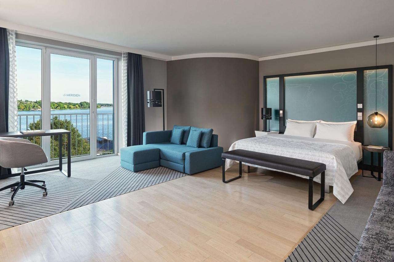 Le Meridien Hamburg Ngoại thất bức ảnh A room at the hotel